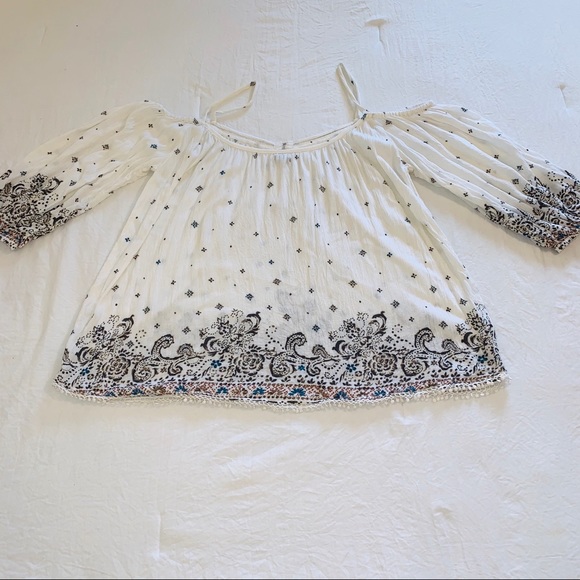 ECOTE Boho Cold Shoulder Cream Color Flowy Top - Picture 7 of 8